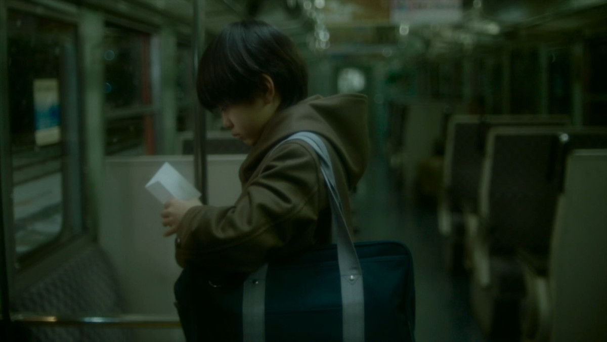 実写版『秒速』場面写真解禁　松村北斗と高畑充希が紡ぐ、原作アニメの印象的なシーンが満載！