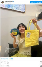 黒髪ボブからパーマでイメージ激変の吉谷彩子　※「吉谷彩子」インスタグラム