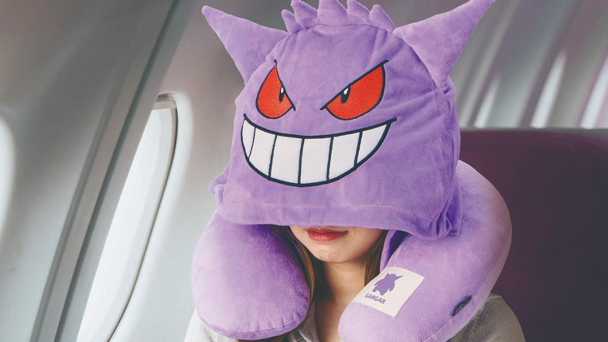 ちからつきたゲンガー 　ネックピロー　シール付き　新品未使用 Amazon.co.jp: ポケモンセンターオリジナル フード付きネック