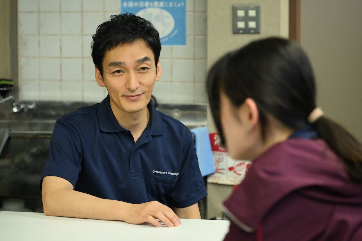 『終幕のロンド』第2話 “鳥飼”草なぎ剛、“真琴”中村ゆりと画集にまつわる過去を知る