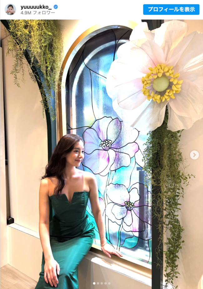新木優子、圧巻のドレス姿 ※「新木優子」インスタグラム