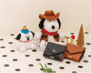 “スヌーピー”のお正月グッズが超かわいい！　2026年の干支「午」にちなんだぬいぐるみポーチなど登場