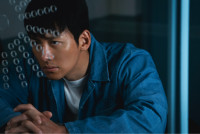 『捏造された都市』ディズニープラスにて独占配信中