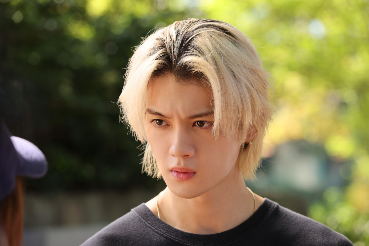 『ESCAPE』第3話“結以”桜田ひより＆“大介”佐野勇斗、重大な決断を迫られる