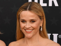 リース・ウィザースプーンがイケメン息子の22歳の誕生日をお祝い