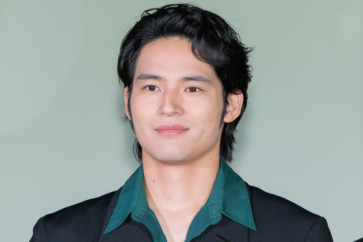 水上恒司、同世代共演者と現場の過ごし方に違い「若者の1人として良くないと思う」