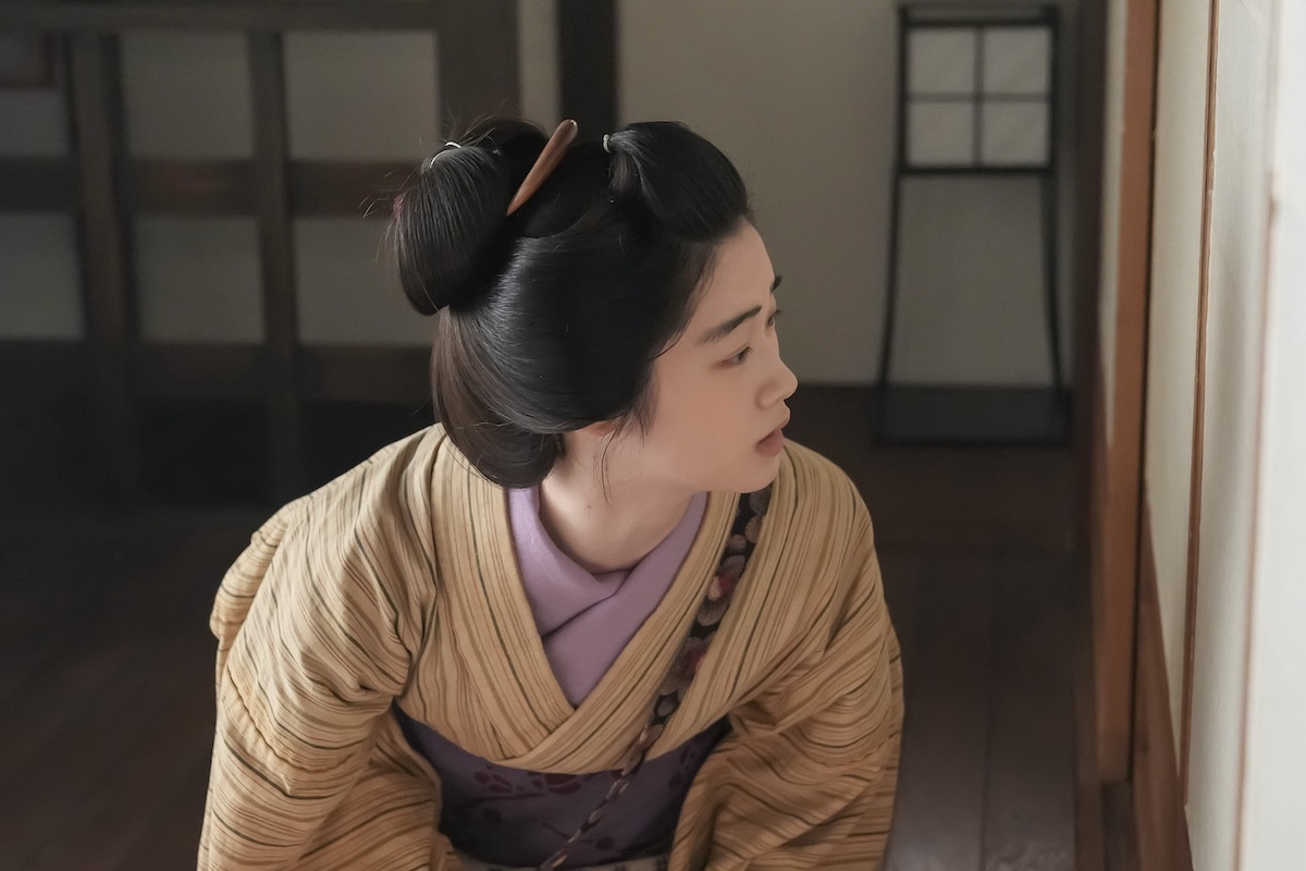 明日の『ばけばけ』“トキ”高石あかり、“ヘブン”トミー・バストウの初登校を応援