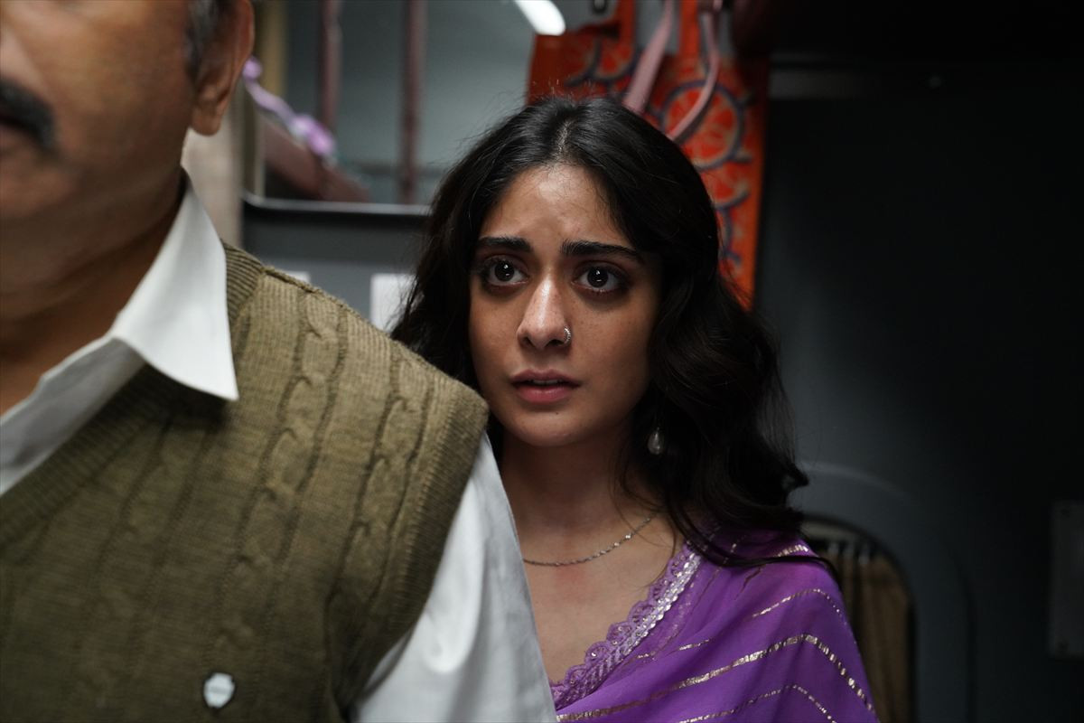 インド映画界に新たな女神降臨――『KILL 超覚醒』ヒロイン、ターニャ・マニクタラの場面写真解禁