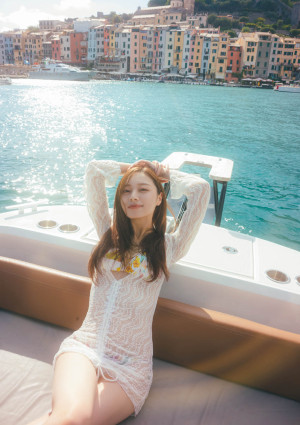 乃木坂46・梅澤美波2nd写真集『透明な覚悟』先行カット