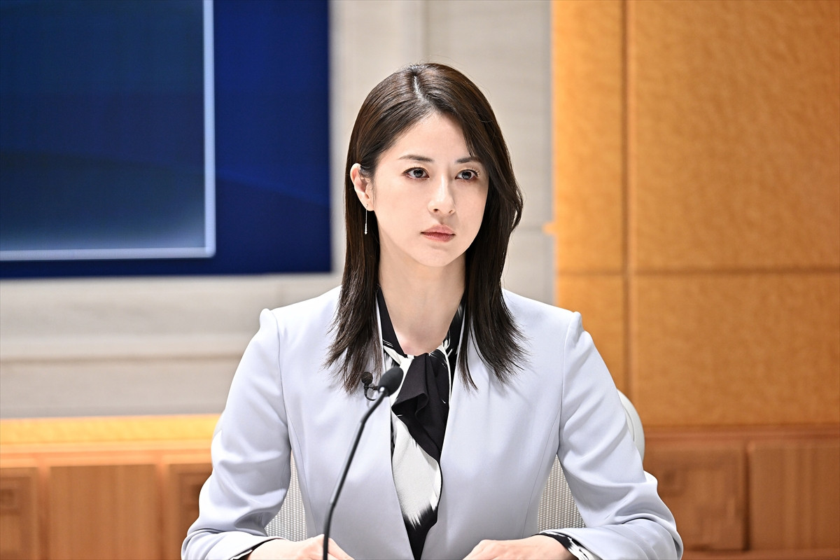 福山雅治×大泉洋『ラストマン』SP今夜放送！　東京爆破予告＆テレビスタジオ立てこもり事件に無敵のバディが挑む