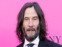 キアヌ・リーヴス、ファンと交流する際の行動に称賛集まる