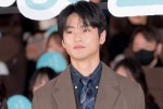 中川大輔、映画『大きな玉ねぎの下で』完成披露舞台挨拶に登場