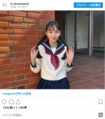 井桁弘恵、お下げ髪のセーラー服姿　※ドラマ『私の町の千葉くんは。』公式インスタグラム