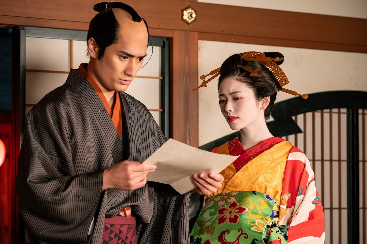 『べらぼう』“蔦重”横浜流星、大河ドラマ主人公らしからぬ奇策にツッコミ続々「よくない商売の匂いw」