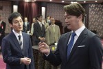 ドラマ『日本一の最低男 ※私の家族はニセモノだった』第1話に出演する（左から）草なぎ剛、香取慎吾