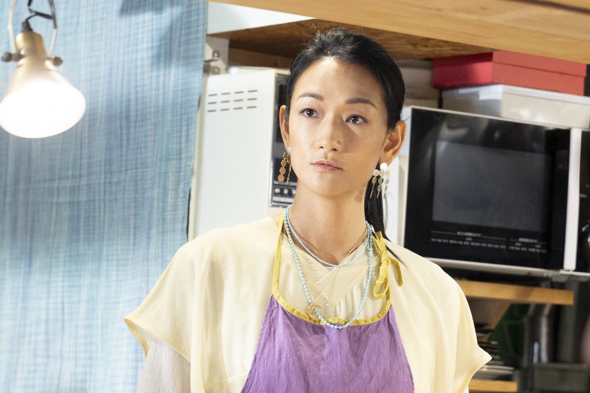 『日本一の最低男』第2話　“一平”香取慎吾、父親と疎遠になった保育士の青年“剣聖”佐野玲於と出会う