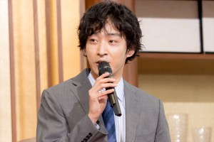 上杉柊平、ドラマ『プライベートバンカー』記者会見に登場