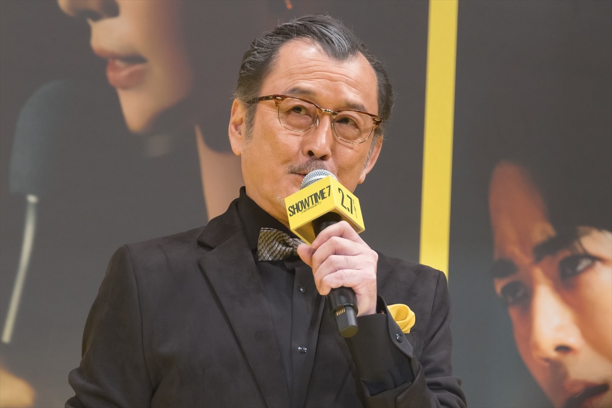 阿部寛、初のキャスター役でセリフ量は“過去最高”　生見愛瑠「信じられないぐらいのセリフ量を一発でこなされていた」