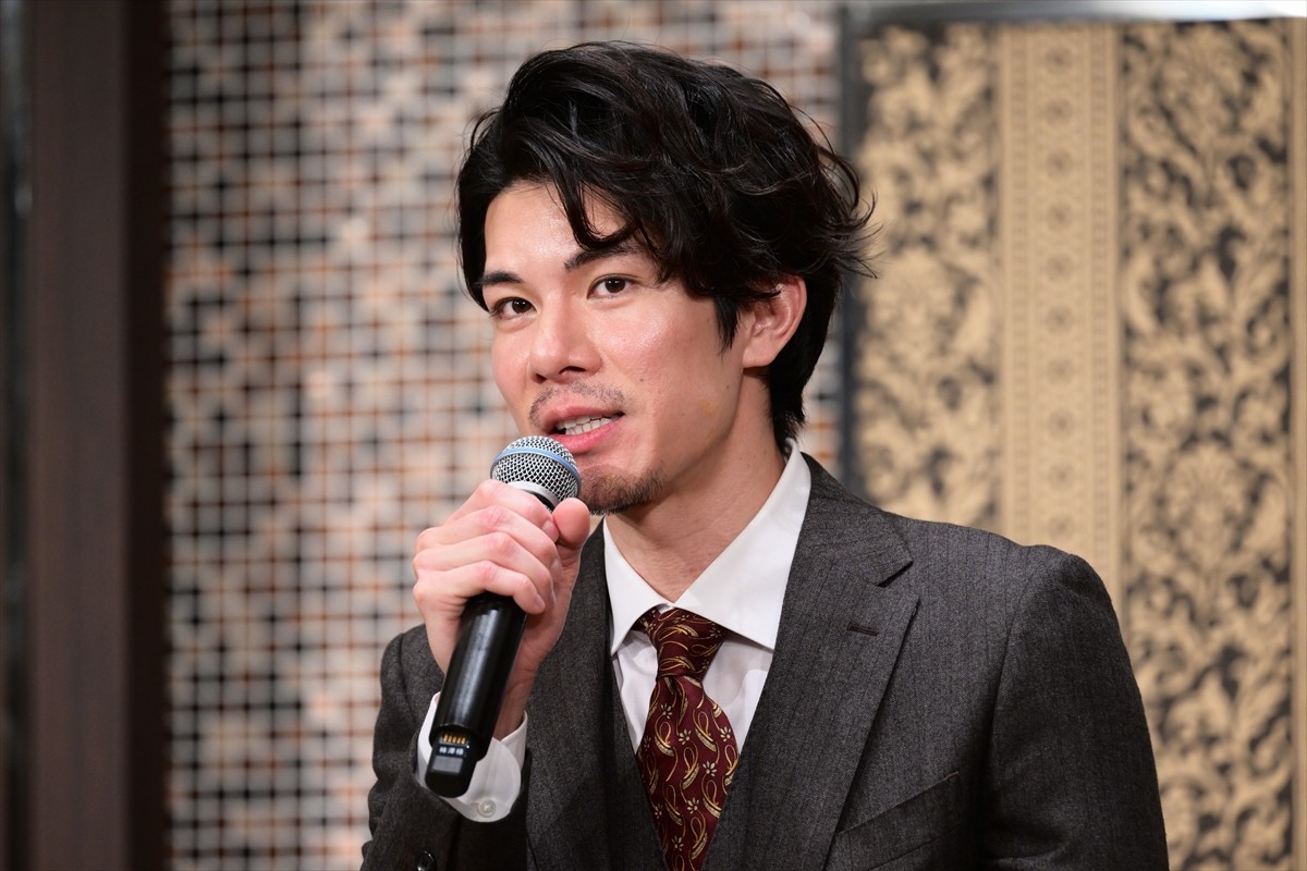 柿澤勇人、美声で会場魅了　新年早々のハプニング続きも明かす