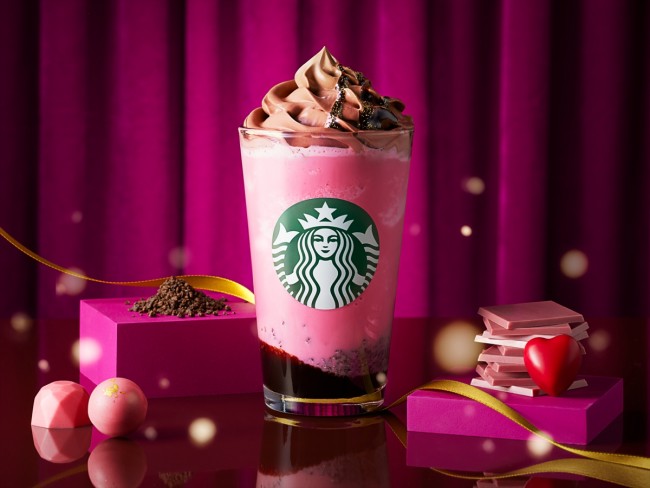 スタバ“美しいピンク色”の新作フラペ登場！　ルビーチョコレートを使用した華やかな一杯