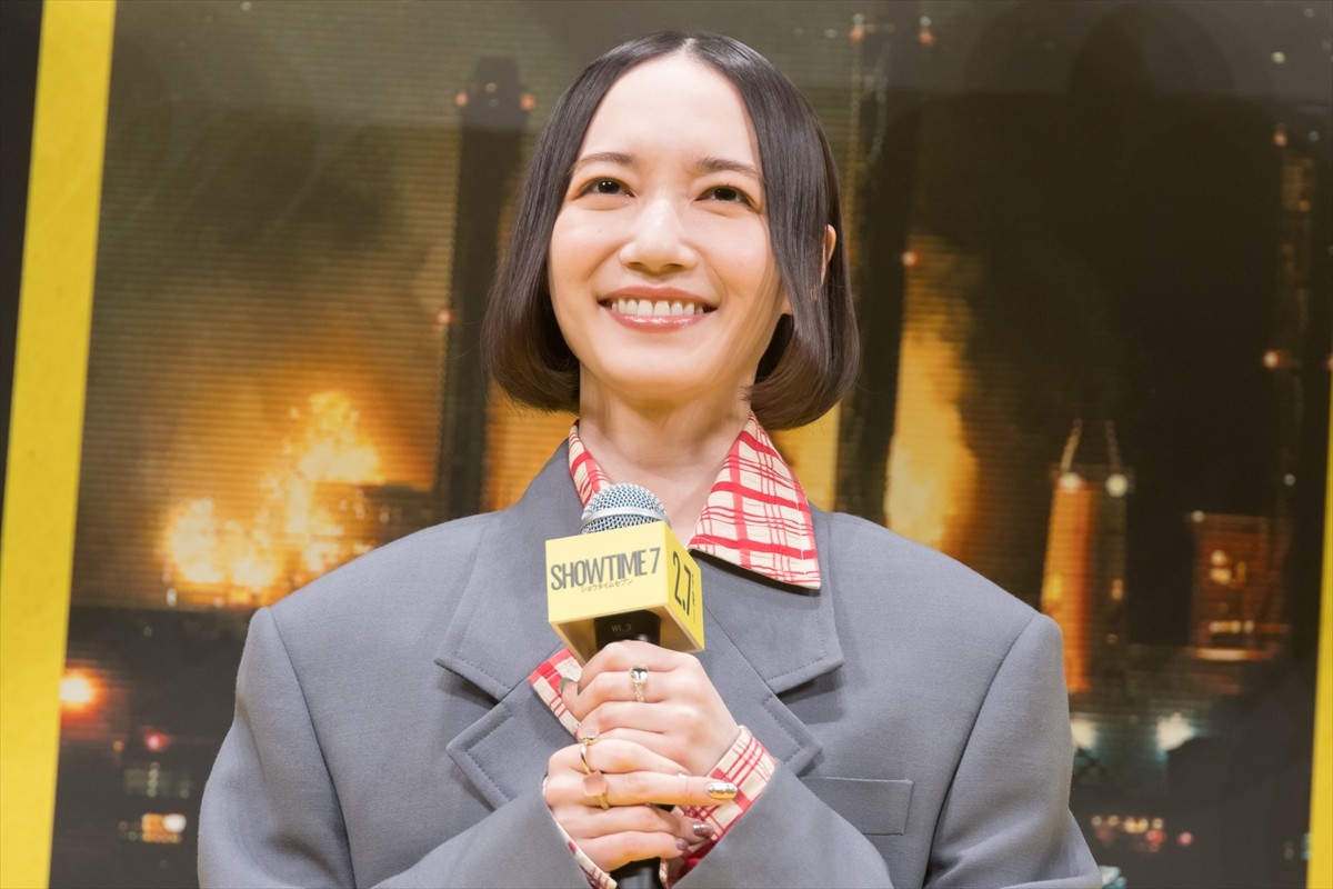 阿部寛、初のキャスター役でセリフ量は“過去最高”　生見愛瑠「信じられないぐらいのセリフ量を一発でこなされていた」