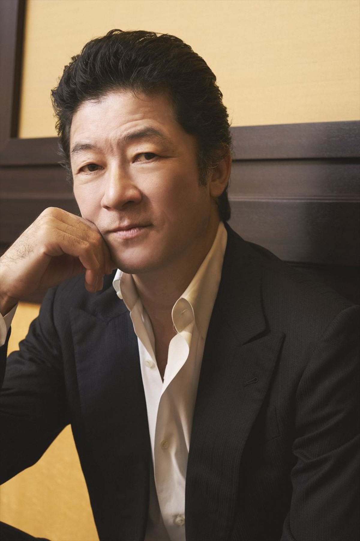 浅野忠信＆大森南朋、“お笑い将軍”を前に挑んだ全力コメディ　「光栄」も、「かなり悩みました」