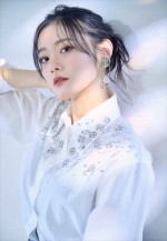 映画『おばあちゃんの秘密』に出演する長谷川玲奈