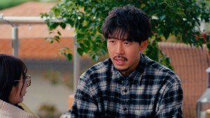 【写真】ニヤけすぎ！　5代目バチェラー、密着デートでデレデレ