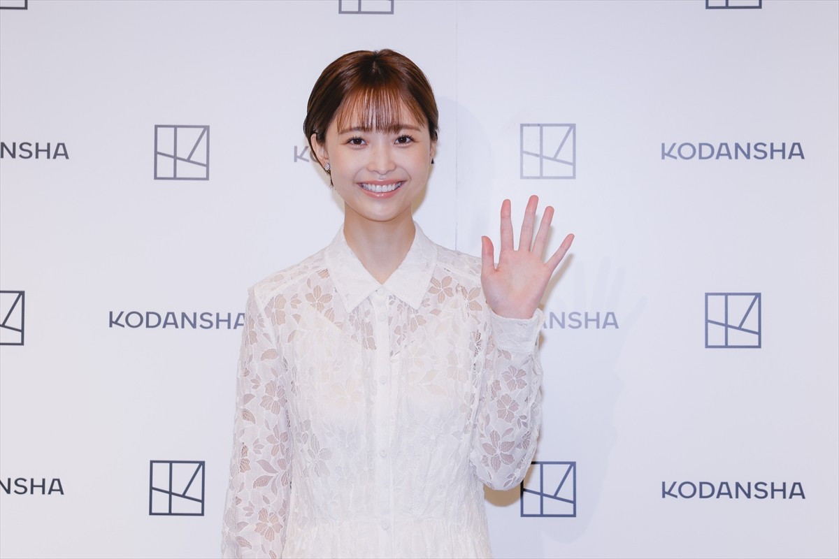 「涙がとまらなかった」に自分自身が救われた気持ちになった　渡邊渚フォトエッセイ「透明を満たす」発売記念イベント