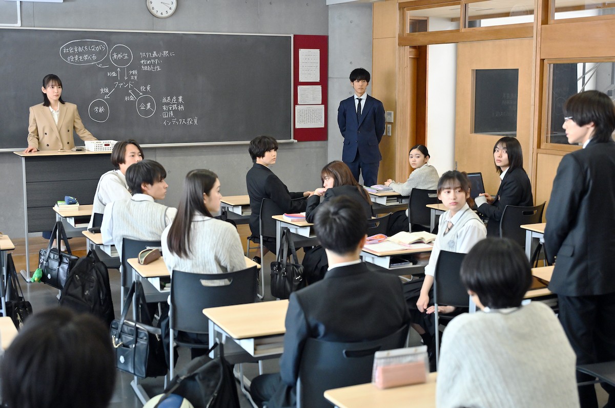 『御上先生』第5話　“御上”松坂桃李が再び、殺人犯“弓弦”堀田真由と面会