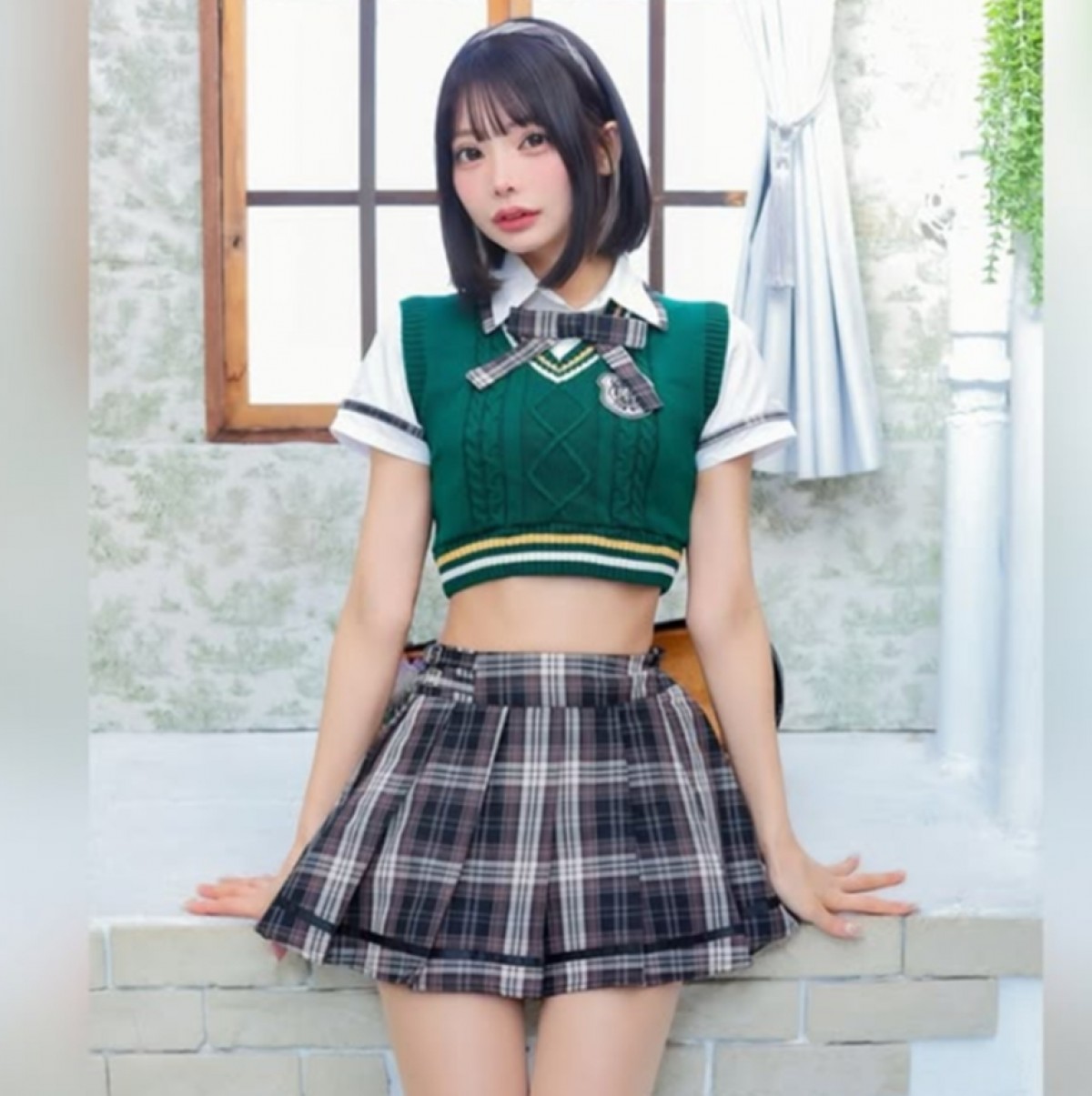 米倉みゆ、ソロショット　※「米倉みゆ」インスタグラム