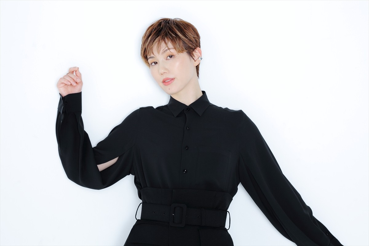 元宝塚雪組トップ・彩風咲奈「柔らかくなったと言われる」　退団から5ヵ月で生まれた変化