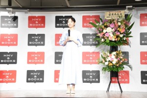 當真あみ、ファースト写真集『Ami』発売記念プレス取材会に出席