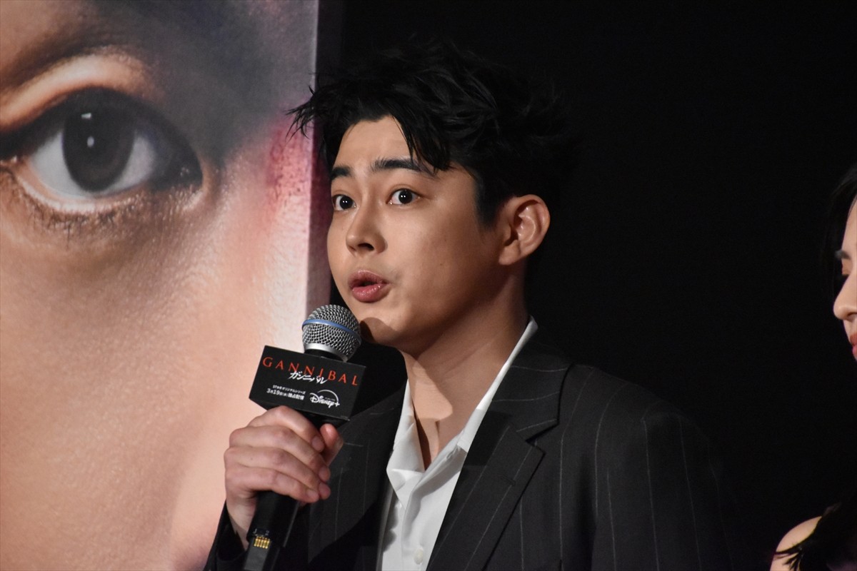 柳楽優弥、「『ガンニバル2』を世界にぶちかましたい！」サプライズバースデーで意気込み