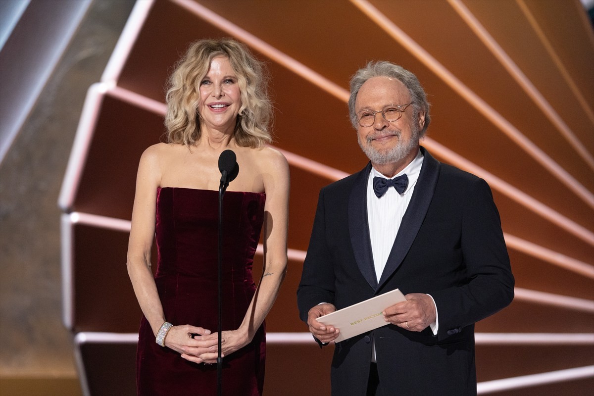 メグ・ライアン63歳、美スタイルでアカデミー賞に降臨！ 『恋人たちの予感』コンビでプレゼンターに