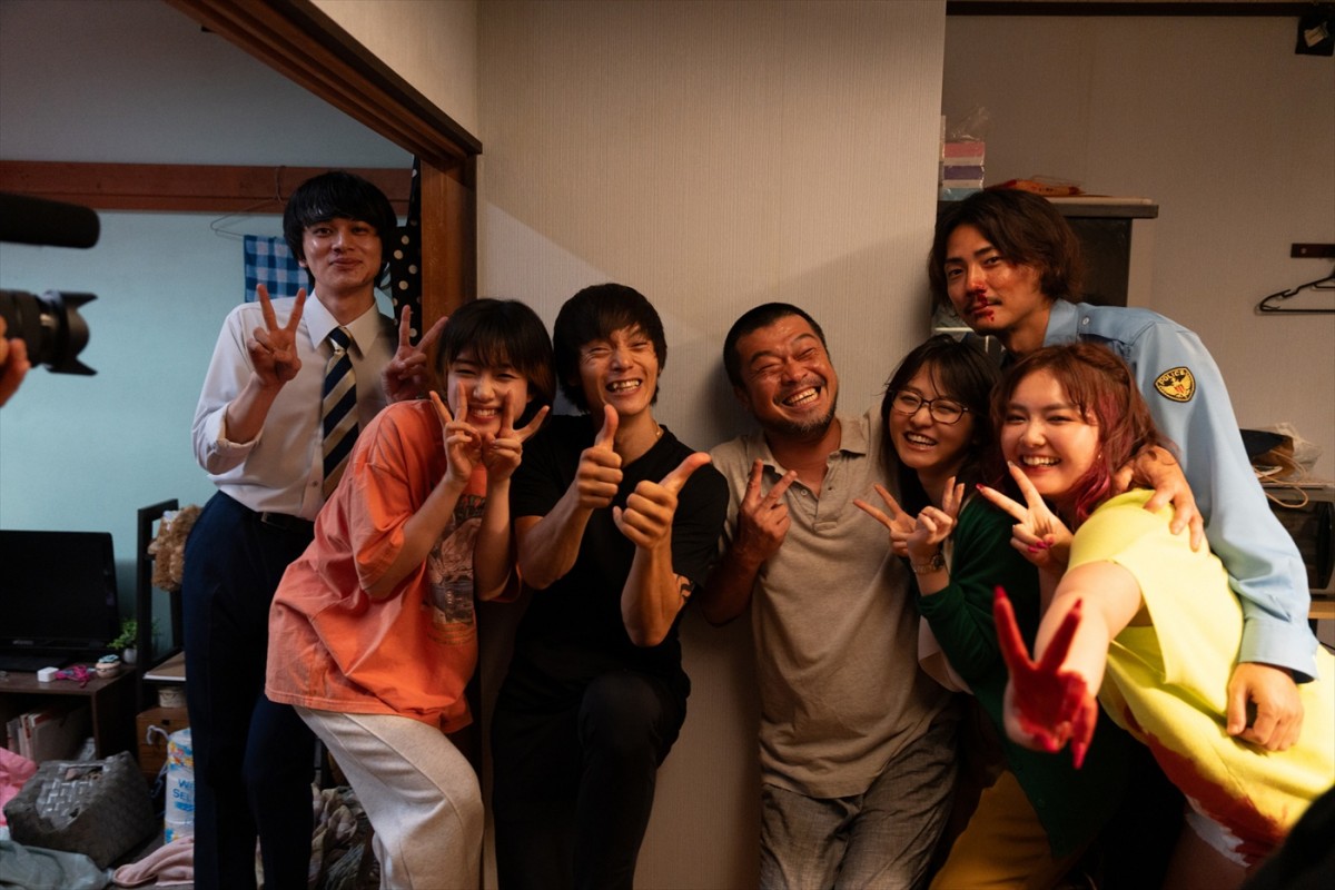 映画『悪い夏』北村匠海、河合優実らの笑顔あふれるメイキング写真到着！　初公開映像満載のOKAMOTO’Sによるイメージ曲MVも解禁