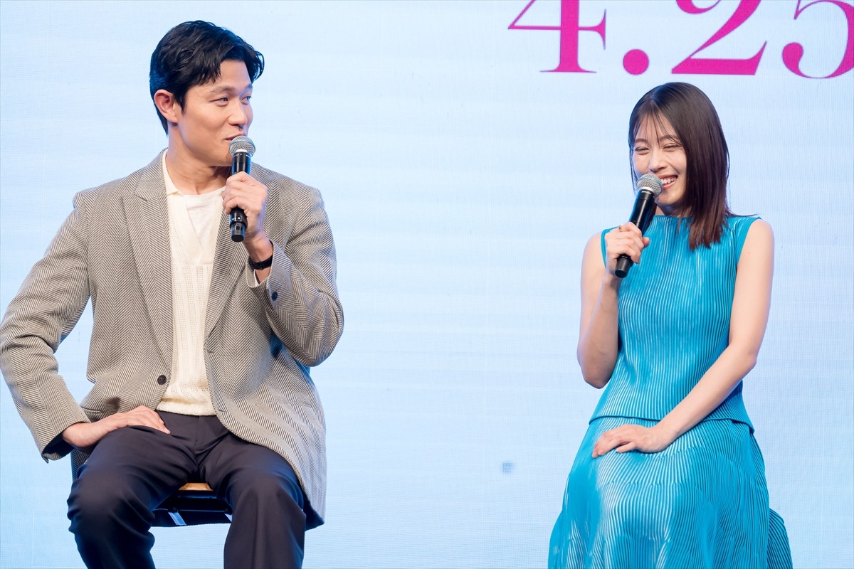 有村架純、兄役を演じた鈴木亮平の“おちゃめな一面”を告白