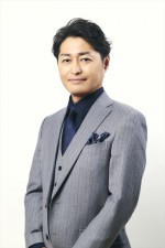 ドラマ『ダメマネ！ －ダメなタレント、マネジメントします－』に出演する安田顕