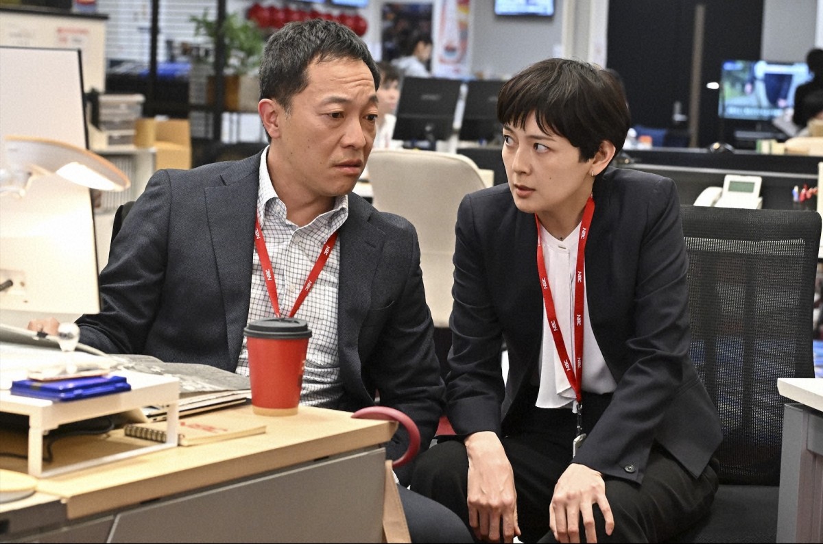 阿部寛が破天荒なキャスター役で日曜劇場に帰還！　社会派エンターテインメント『キャスター』今夜スタート