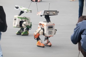 【フォト特集】東京ディズニーランドに『スター・ウォーズ』新ドロイド「BDX」がやってきた！