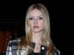 グウィネス・パルトロー＆クリス・マーティンの愛娘アップル・マーティンが表紙デビュー！