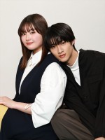 ドラマ『低体温男子になつかれました。』より（左から）ヒロイン・箭内夢菜、主演・曽野舜太（M！LK）