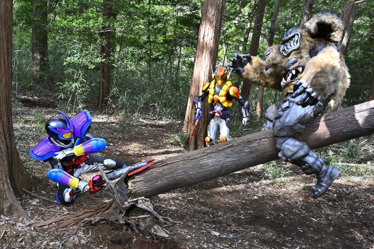 『仮面ライダーガヴ』第29話「ジープの電撃結婚！」、ジープの結婚宣言にストマック家が唖然