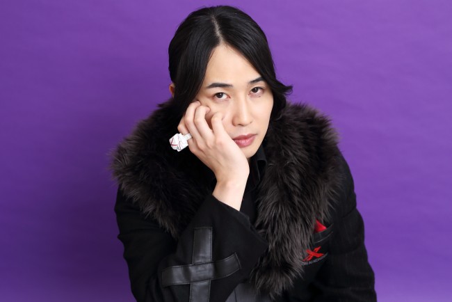 写真）『ゴジュウジャー』吠の兄“クオン”演じるカルマ 100万人超