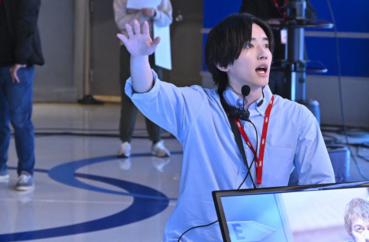 『キャスター』第2話　“進藤”阿部寛、オンラインスポーツ賭博の闇に迫る