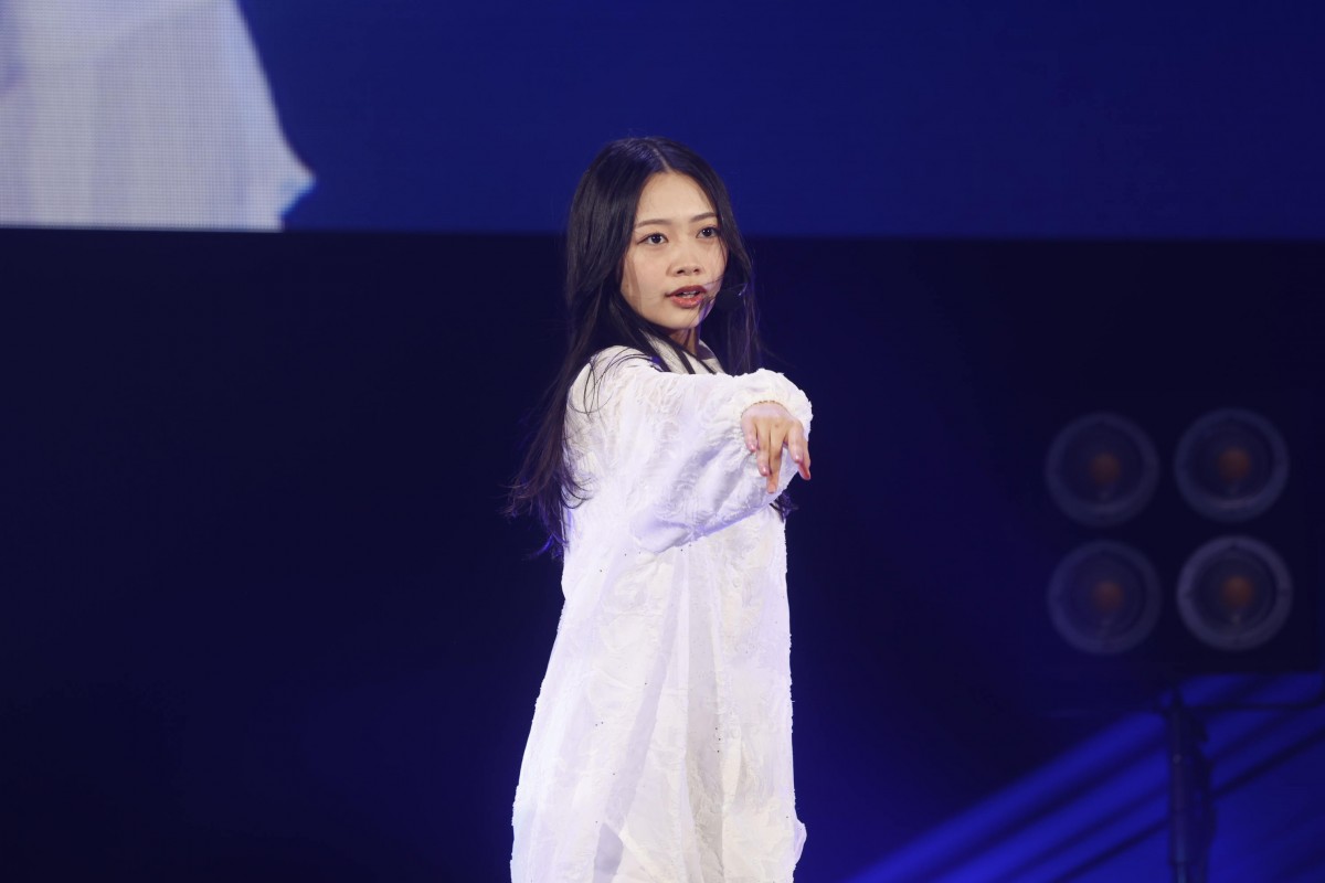 乃木坂46、6期生が初ステージ　⽮⽥萌華ら5人がセンターに　特技披露にファン歓声