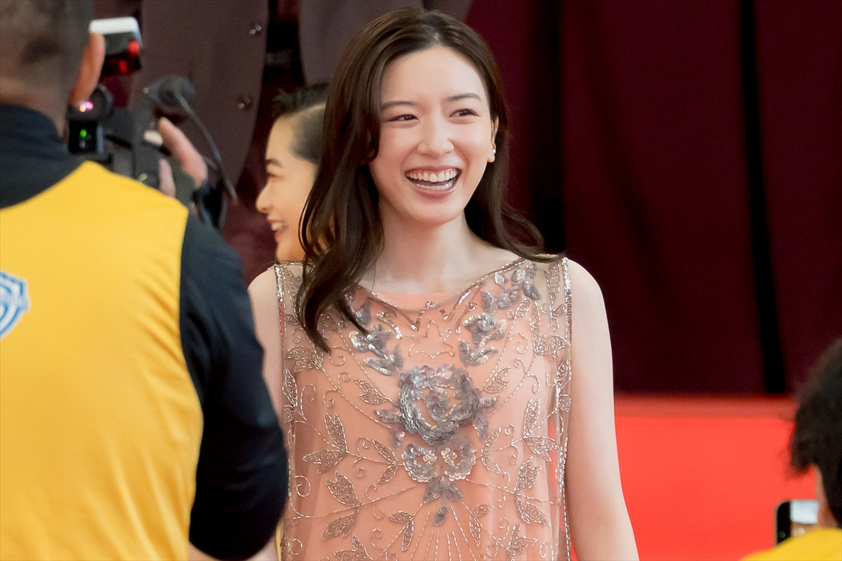 永野芽郁、高校生からの大歓声に笑顔「一瞬で眠気が覚めました」