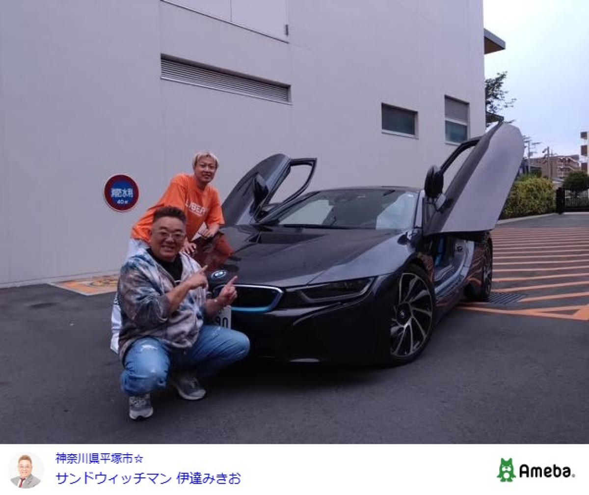 人気お笑い芸人こだわりの愛車がすごい！　テスラからポルシェ、BMWも