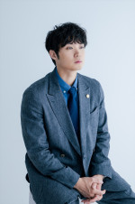 ドラマ『僕達はまだその星の校則を知らない』主演・磯村勇斗