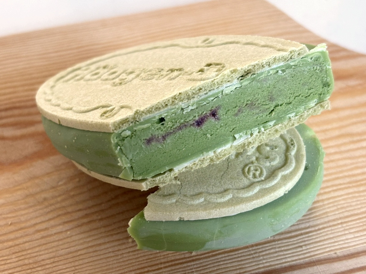 20250513【本日発売】「ハーゲンダッツ」の“抹茶サンド”